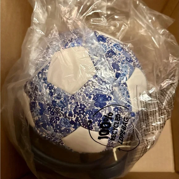 Adidas Liberty London Floral Blue and White Crossbody Bag - Picture 3 of 4